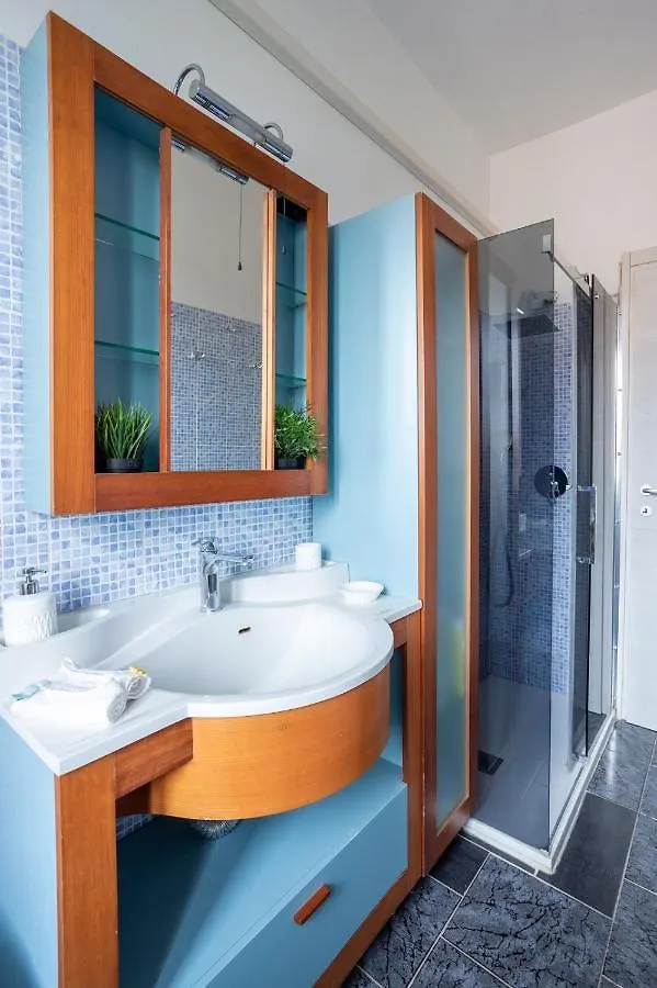 Suite 17 Monza Centro,Milano Centro,Netflix 0*,  Italy